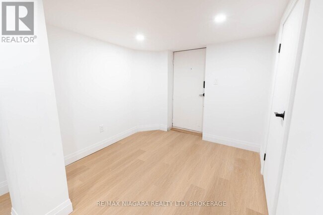 533 Cannon St E in Hamilton, ON - Building Photo - Building Photo