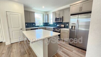 17832 Reunion St in Lathrop, CA - Building Photo - Building Photo