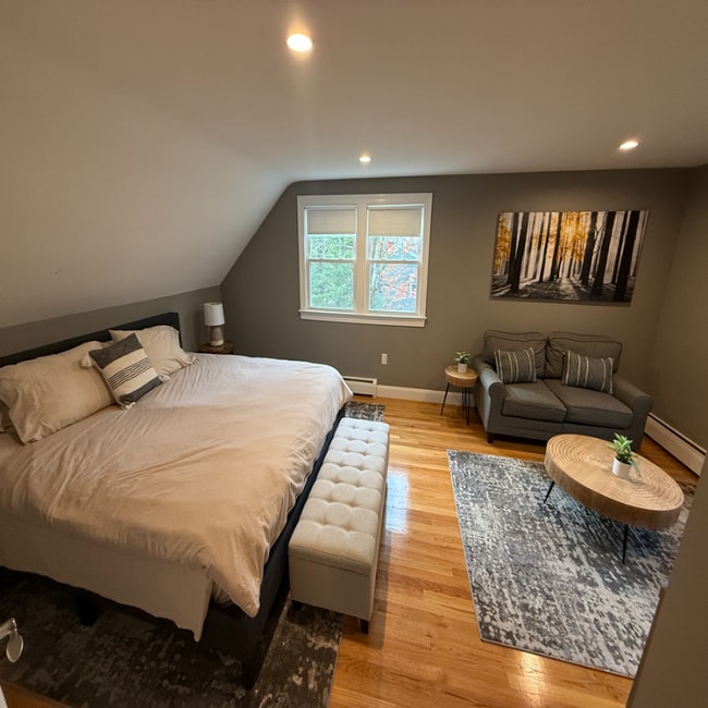 3 Crystal Ln in Cumberland, ME - Building Photo - Building Photo