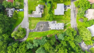 1 Kewanee Rd in New Rochelle, NY - Foto de edificio - Building Photo