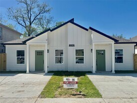 6928 Paris St in Houston, TX - Building Photo