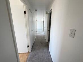 6340 Americana Dr in Willowbrook, IL - Building Photo - Building Photo