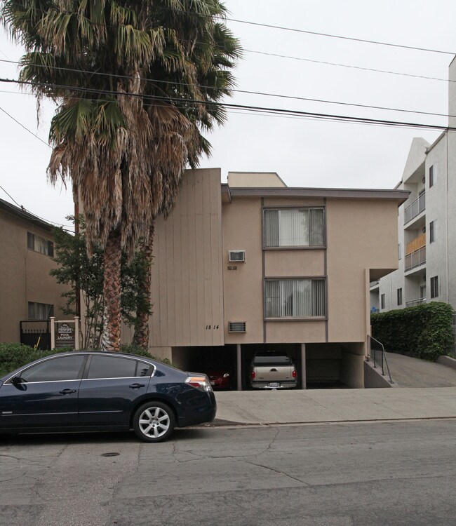 1814 Grismer Ave in Burbank, CA - Foto de edificio - Building Photo