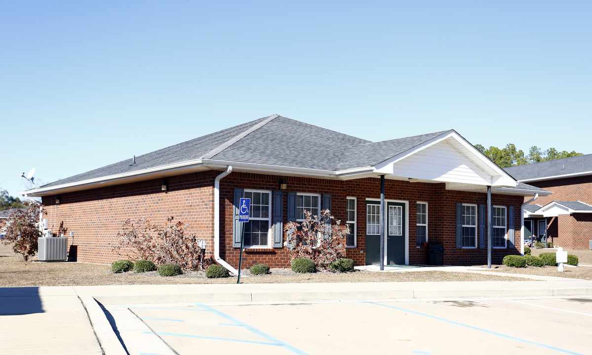 Cottage Park Apartments in Bay Minette, AL - Building Photo