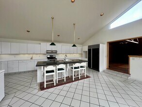 359 Asilomar Ave in Pacific Grove, CA - Building Photo - Building Photo