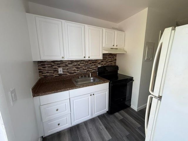 property at 1019 Henrietta Ave