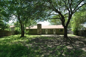 13405 Perthshire St in Austin, TX - Building Photo - Building Photo