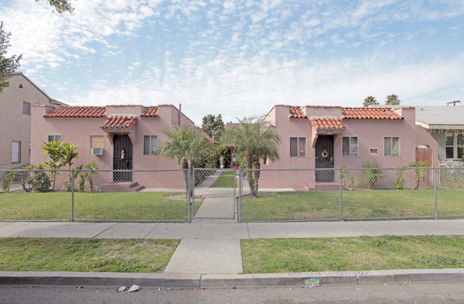 8127-8131 Chestnut Ave in South Gate, CA - Building Photo - Building Photo