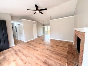 115 E Greenwood Dr in Carrollton, GA - Building Photo - Building Photo