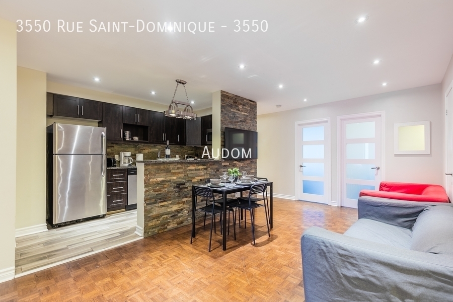 3550 Rue Saint-Dominique in Montréal, QC - Building Photo