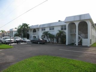 4963 Viceroy St in Cape Coral, FL - Foto de edificio - Building Photo