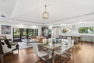 2835 Polo Island Dr in Wellington, FL - Building Photo