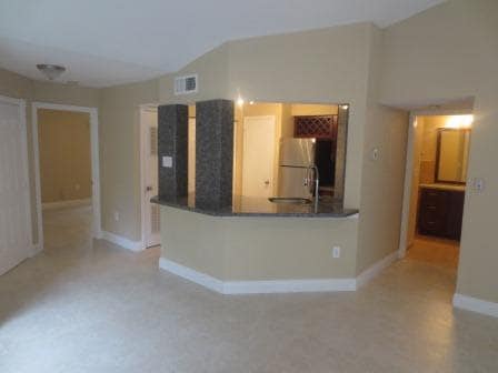 2400 NW 33rd St