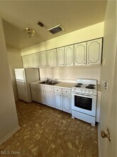 640 Lakeside Dr in Cambridge, OH - Building Photo - Building Photo