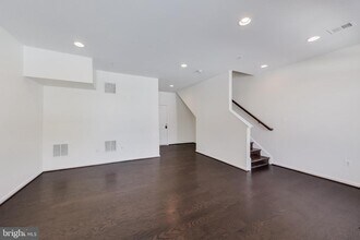 22036 Plover St in Clarksburg, MD - Building Photo - Building Photo