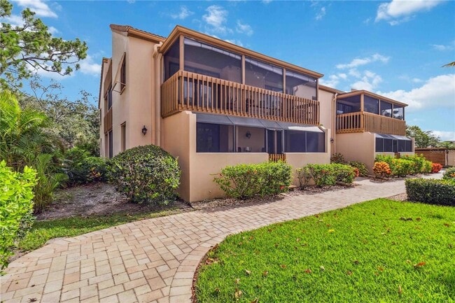 3067 Willow Green Dr in Sarasota, FL - Building Photo - Building Photo