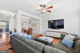 20060 Northville Hills Terrace in Ashburn, VA - Building Photo