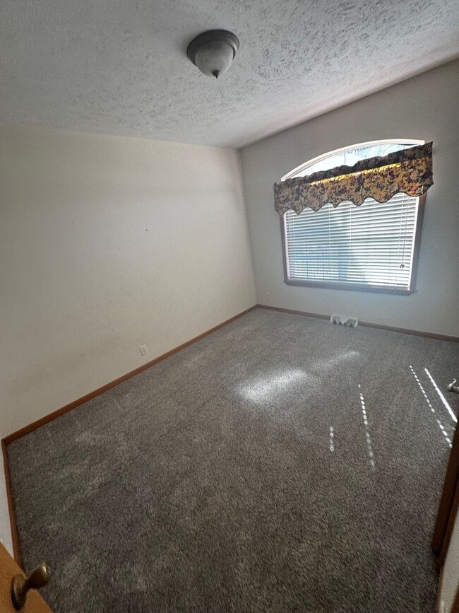 445 E Deckerville Rd in Caro, MI - Building Photo - Building Photo