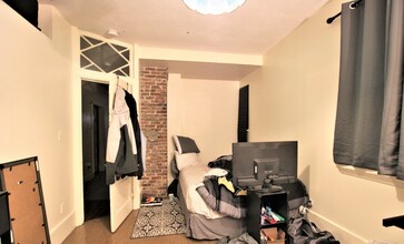 53 Lawn St in Boston, MA - Building Photo - Building Photo