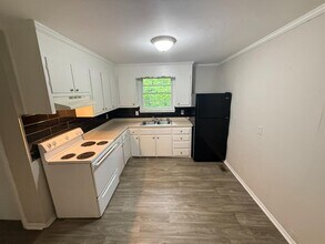 5007 Brewer Ct in Nashville, TN - Building Photo - Building Photo