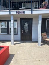 274 Cliff Dr-Unit -Tenant in Laguna Beach, CA - Building Photo - Building Photo