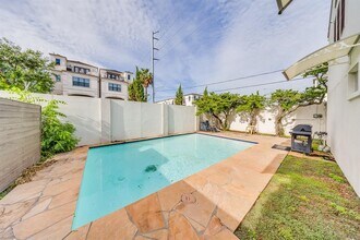 2819 Bering Dr in Houston, TX - Building Photo - Building Photo