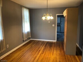 14 Bergen Ave-Unit -3 in Clifton, NJ - Building Photo - Building Photo