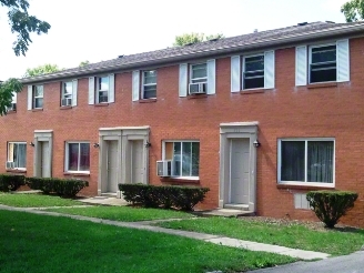 Yearling Apartments in Whitehall, OH - Foto de edificio - Building Photo