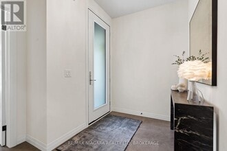 300 Richmond St in Thorold, ON - Building Photo - Building Photo