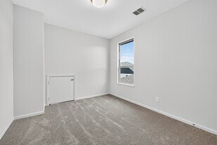 5019 Bowen Pr Dr in Rosenberg, TX - Building Photo