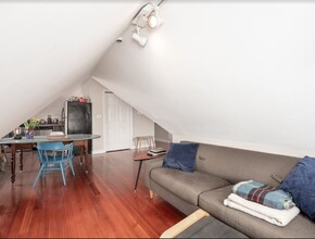 103 College Ave, Unit #1 in Somerville, MA - Building Photo - Building Photo