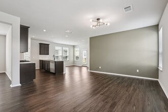 2800 Joe Dimaggio Blvd in Round Rock, TX - Foto de edificio - Building Photo
