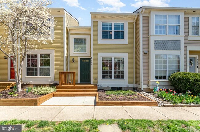 property at 5737 Evergreen Knoll Ct