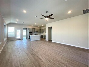 1120 Bluewood Bnd in Leander, TX - Building Photo - Building Photo