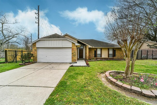 property at 8131 Split Oak Dr
