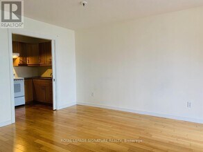 40 Homewood Ave in Toronto, ON - Building Photo - Building Photo