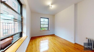 96 3rd Ave in New York, NY - Building Photo - Building Photo