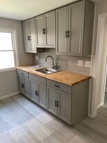 1344 Buffalo Rd, Unit Downstairs in Erie, PA - Building Photo