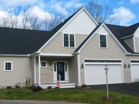 Walden Woods in Scituate, MA - Building Photo