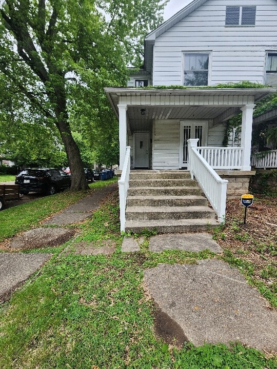 1600-1601 S Center St in Terre Haute, IN - Building Photo
