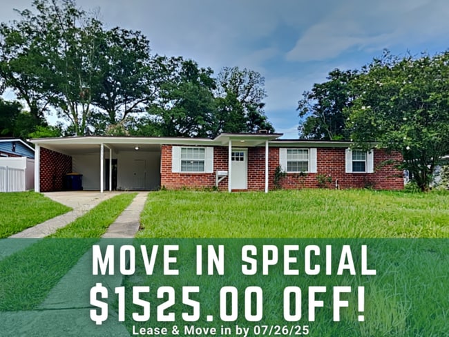 property at 2333 Maple Leaf Dr E