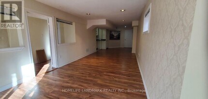 125 Stonebriar Dr in Vaughan, ON - Building Photo - Building Photo