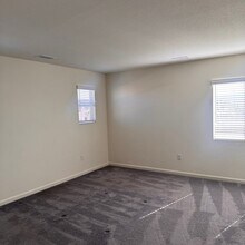 8978 Quail Fls Dr in Reno, NV - Building Photo - Building Photo