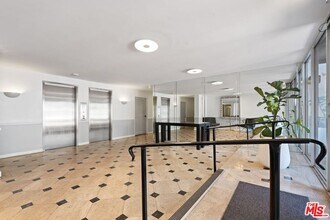 9950 Durant Dr in Beverly Hills, CA - Building Photo - Building Photo