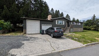 809 E F St in Moscow, ID - Building Photo