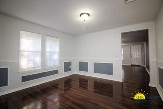 321 Chestnut Ave E in Crestview, FL - Building Photo - Building Photo