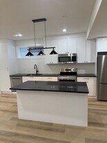 3207-3158 158 St SW in Edmonton, AB - Building Photo