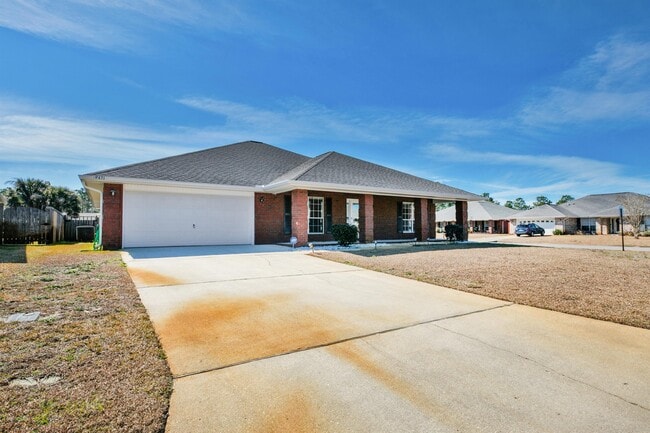 9431 Pouder Ln in Navarre, FL - Building Photo - Building Photo