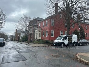 44 7th St in New Bedford, MA - Building Photo - Building Photo