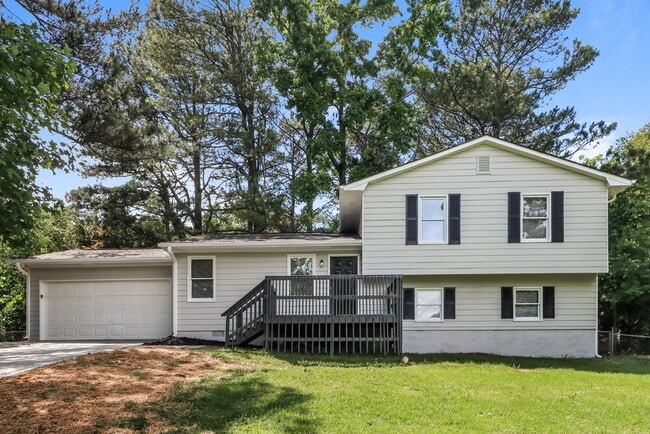 property at 585 Cedar Ct
